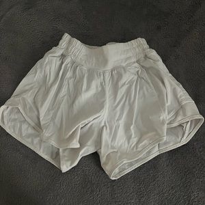 white lulu shorts 4 inch